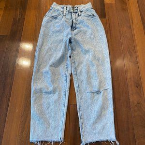 Vintage Get! High Waisted Mom Jeans Size 5/6